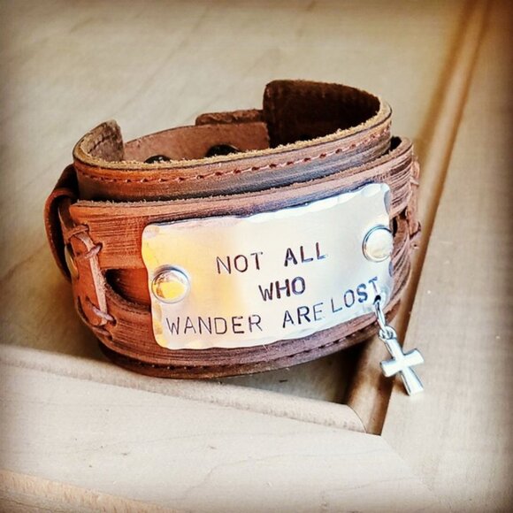 Bracelet Not All Who Wander Are Lost Leather Wide Cuff - Picture 1 of 2